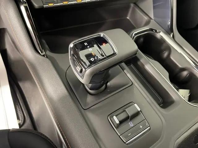 2026 GMC Sierra 1500 Crew Cab, Standard Bed, AT4, 4WD