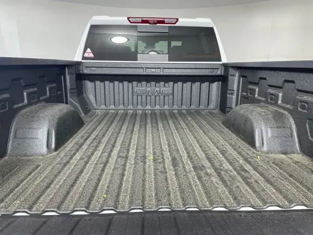2026 GMC Sierra 1500 Crew Cab, Standard Bed, AT4, 4WD