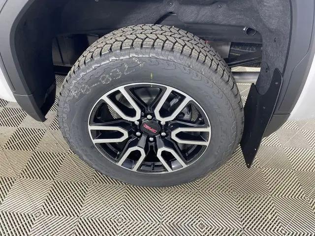 2026 GMC Sierra 1500 Crew Cab, Standard Bed, AT4, 4WD