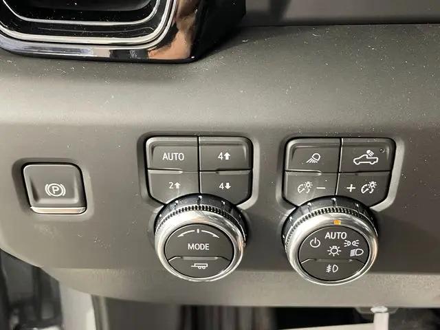 2026 GMC Sierra 2500HD Crew Cab, Standard Bed, AT4X, 4WD