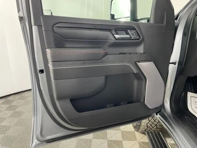 2026 GMC Sierra 2500HD Crew Cab, Standard Bed, AT4X, 4WD