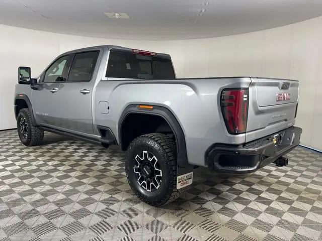 2026 GMC Sierra 2500HD Crew Cab, Standard Bed, AT4X, 4WD