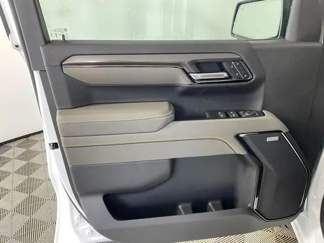 2026 Chevrolet Silverado 1500 4WD Crew Cab Short Bed ZR2