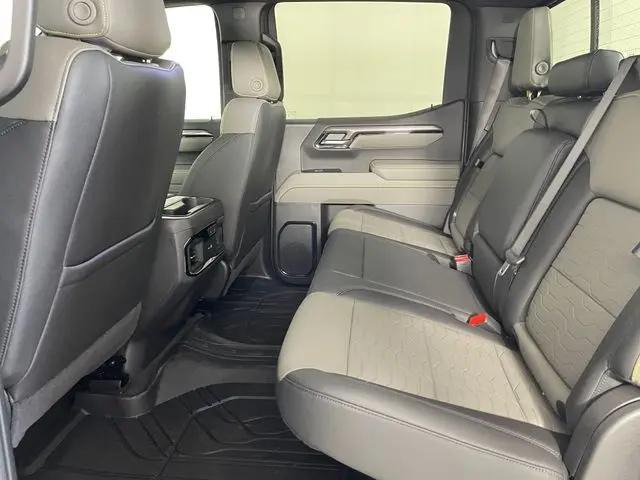 2026 Chevrolet Silverado 1500 4WD Crew Cab Short Bed ZR2