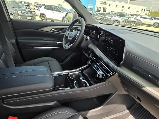 2026 Chevrolet Traverse AWD LT