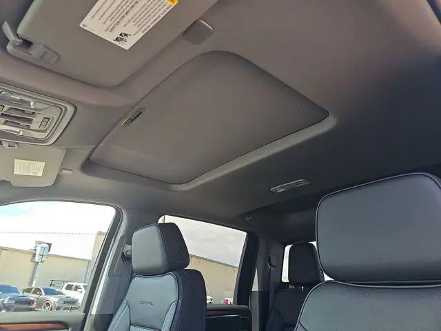 2026 GMC Sierra 2500HD Crew Cab, Standard Bed, Denali, 4WD
