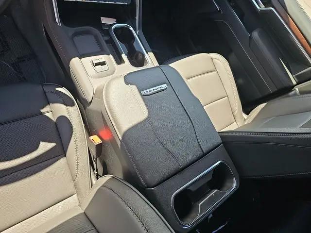 2026 GMC Sierra 2500HD Crew Cab, Standard Bed, Denali, 4WD
