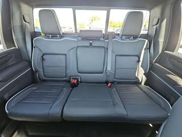 2026 GMC Sierra 2500HD Crew Cab, Standard Bed, AT4X, 4WD