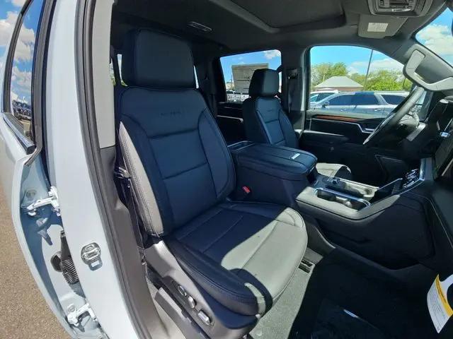 2026 GMC Sierra 2500HD Crew Cab, Standard Bed, Denali, 4WD