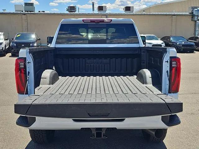 2026 GMC Sierra 2500HD Crew Cab, Standard Bed, Denali, 4WD