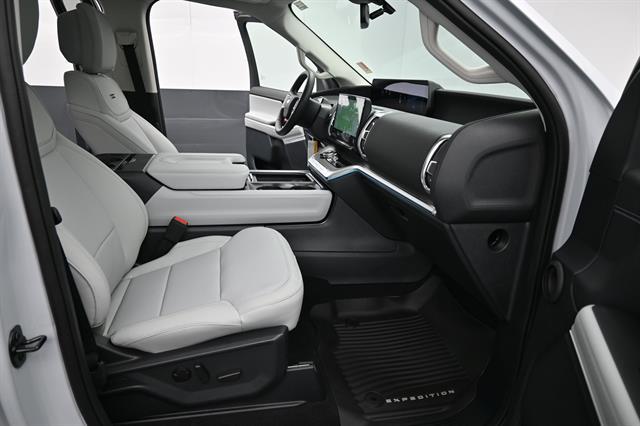 2026 Ford Expedition Max Platinum MAX
