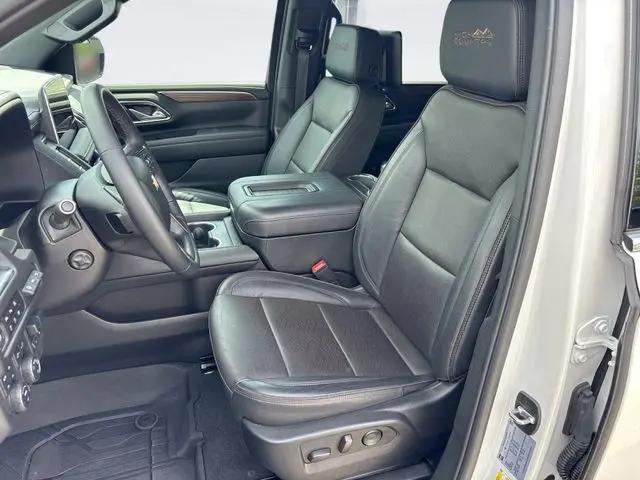2024 Chevrolet Suburban 4WD High Country