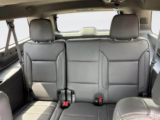 2024 Chevrolet Suburban 4WD High Country