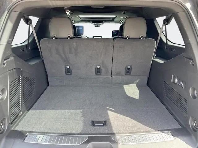 2024 Chevrolet Suburban 4WD High Country