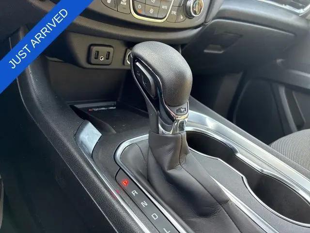 2022 Chevrolet Traverse AWD LT Cloth