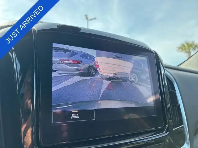 2022 Chevrolet Traverse AWD LT Cloth
