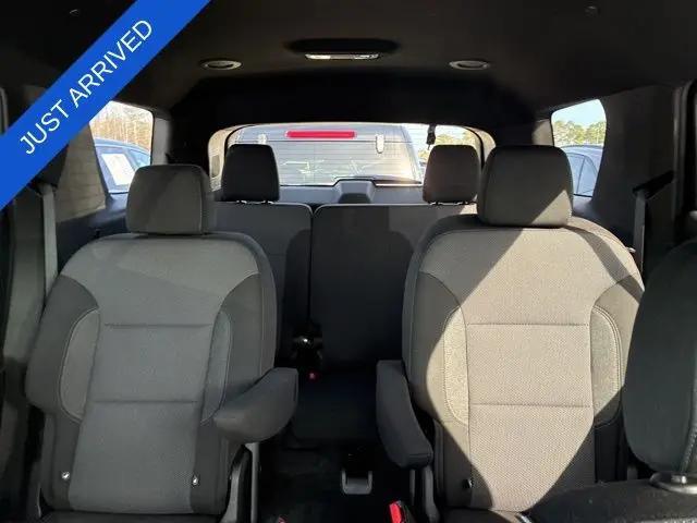 2022 Chevrolet Traverse AWD LT Cloth