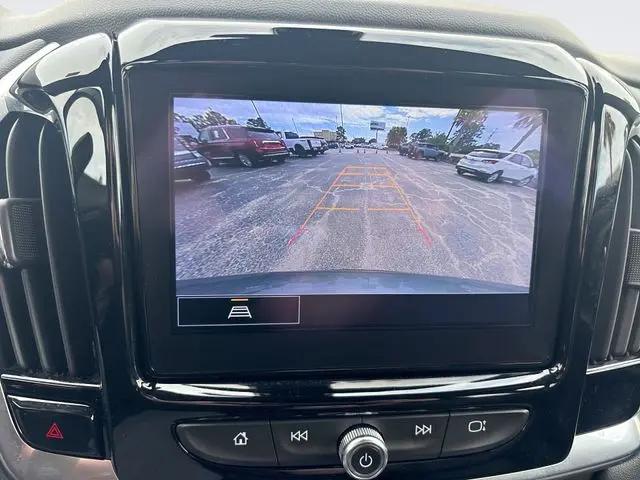 2022 Chevrolet Traverse AWD LT Cloth