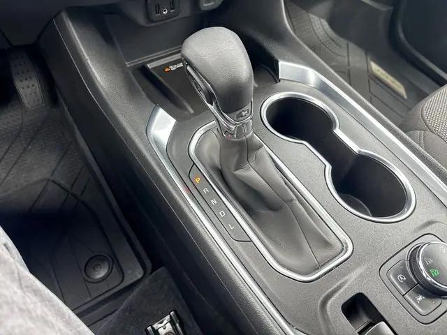 2022 Chevrolet Traverse AWD LT Cloth