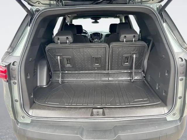 2022 Chevrolet Traverse AWD LT Cloth