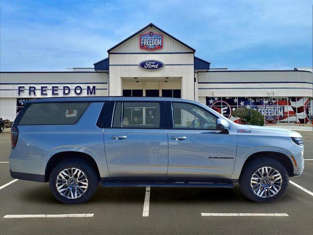 2025 Chevrolet Suburban 4WD Z71