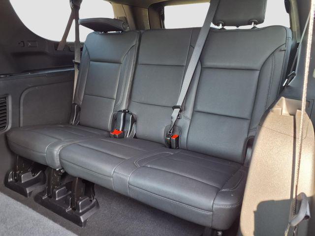 2025 Chevrolet Suburban 4WD Z71