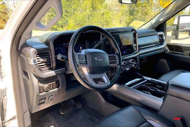 2025 Ford F-350 LARIAT
