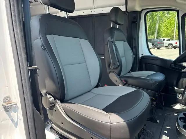 2025 Ram ProMaster 2500 Cargo Van Tradesman High Roof 159" WB w/Pass Seat