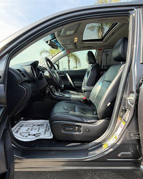 2013 Toyota Highlander SE V6