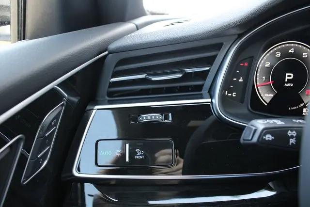 2026 Audi Q8 Premium Plus 55 TFSI quattro Tiptronic