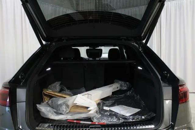 2026 Audi Q8 Premium Plus 55 TFSI quattro Tiptronic