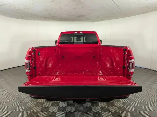 2023 Ram 3500 Laramie Crew Cab 4x4 8' Box