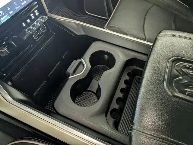 2023 Ram 3500 Laramie Crew Cab 4x4 8' Box