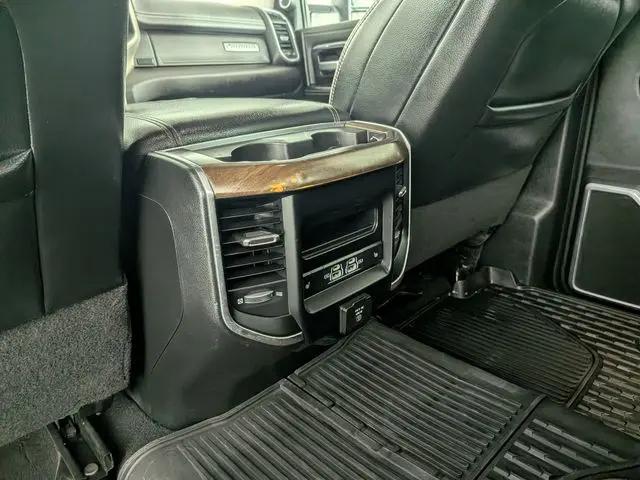 2023 Ram 3500 Laramie Crew Cab 4x4 8' Box
