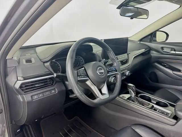 2023 Nissan Altima SR VC-Turbo FWD