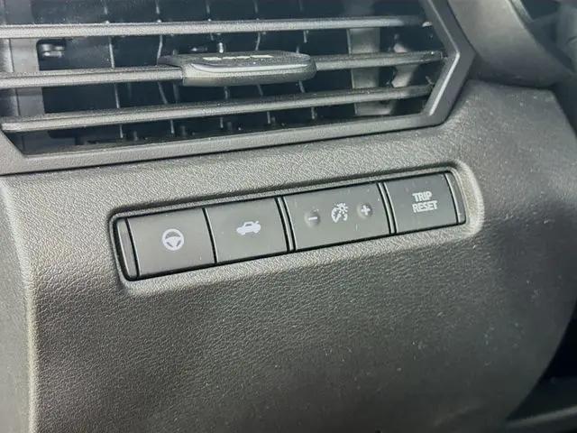 2023 Nissan Altima SR VC-Turbo FWD
