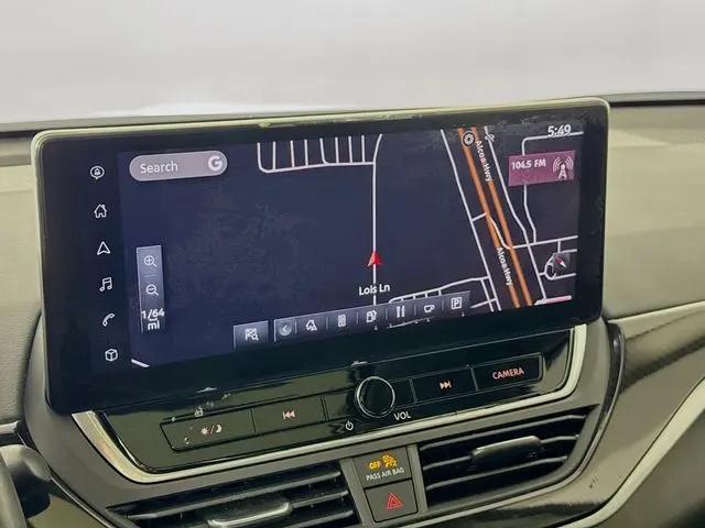 2023 Nissan Altima SR VC-Turbo FWD