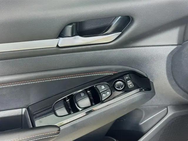 2023 Nissan Altima SR VC-Turbo FWD