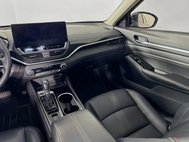 2023 Nissan Altima SR VC-Turbo FWD