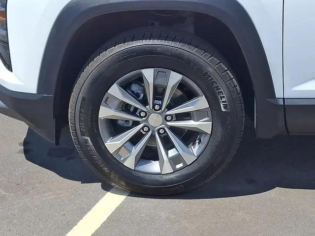 2025 Chevrolet Equinox AWD LT