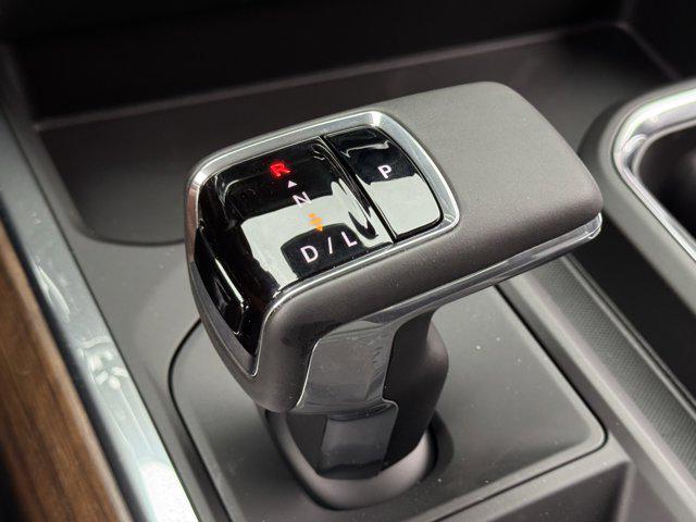 2026 Chevrolet Silverado 1500 4WD Crew Cab Short Bed High Country