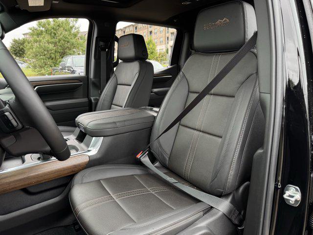 2026 Chevrolet Silverado 1500 4WD Crew Cab Short Bed High Country