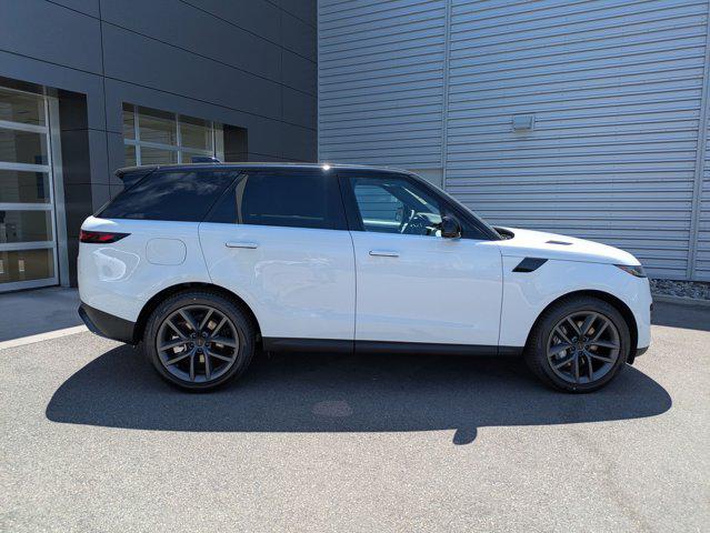 2026 Land Rover Range Rover Sport P360 SE