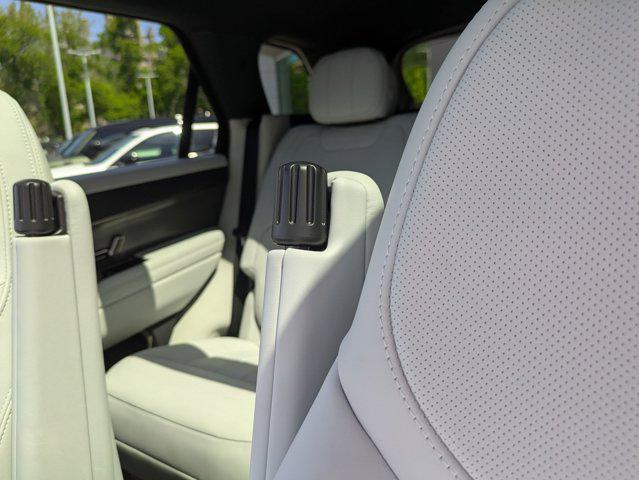 2026 Land Rover Range Rover Sport P360 SE