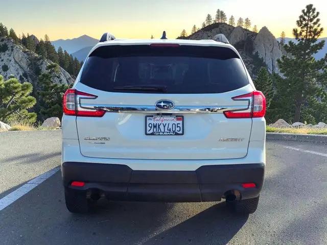 2024 Subaru Ascent Base 8-Passenger