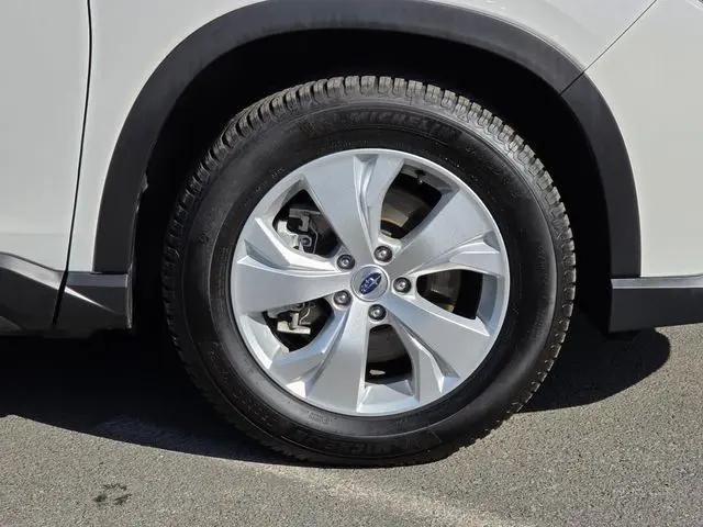 2024 Subaru Ascent Base 8-Passenger
