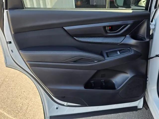 2024 Subaru Ascent Base 8-Passenger