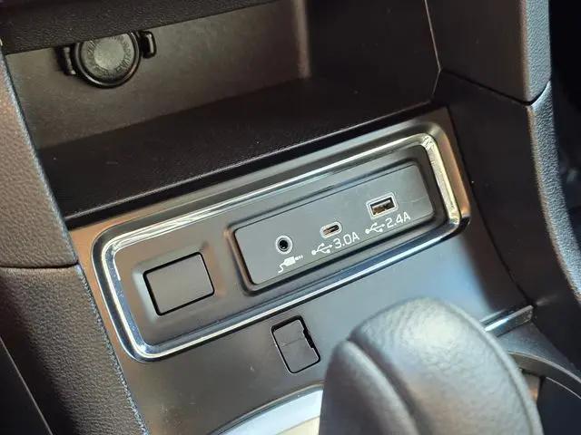 2024 Subaru Ascent Base 8-Passenger