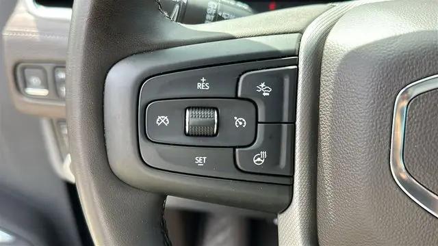 2023 GMC Yukon 4WD Denali