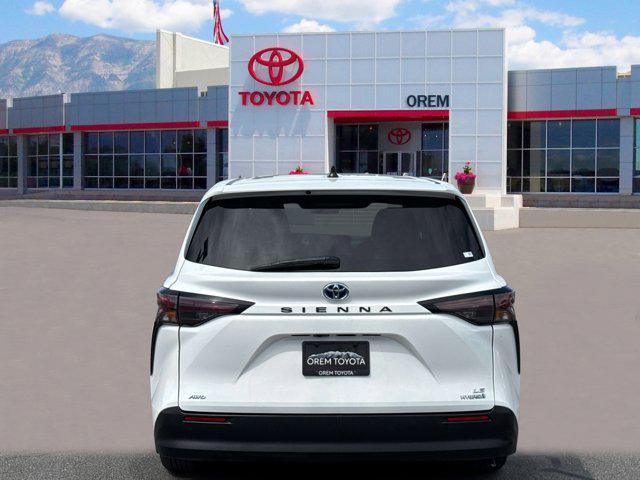 2024 Toyota Sienna LE